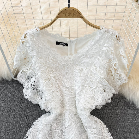 V-neck waistband shows thin, flying sleeve A-line lace dress 11200