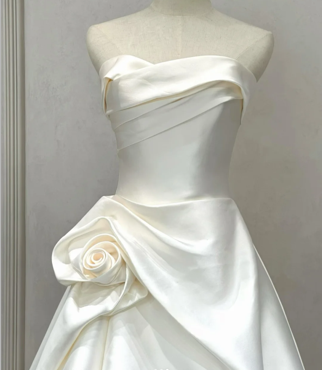 Elegant Ivory Strapless 3D Rose Train Satin Wedding Dress P4892