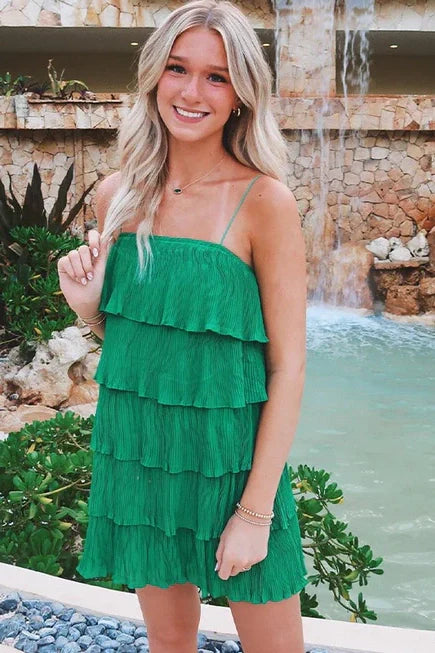 Green Pleated A-Line Spaghetti Straps Tiered Homecoming Dress