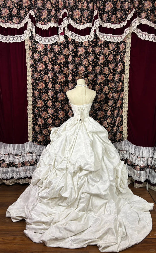 Princess Wedding Dress with Rose Heart-Shaped Neck and Tie-Back P2966