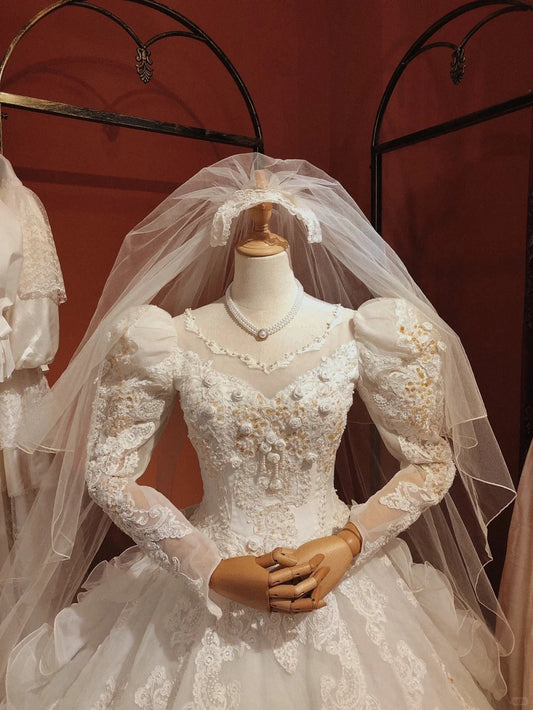 Vintage leg of mutton sleeve rose flower hand-embroidered lace heavy beaded floor-length wedding dress P3078