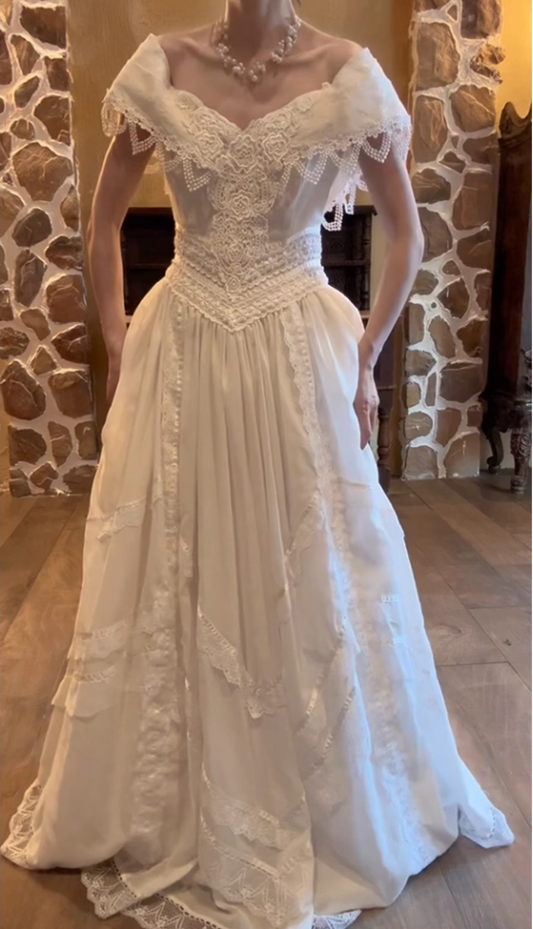 Glamorous Lace Applique Off-Shoulder A-Line Wedding Dress TP5306