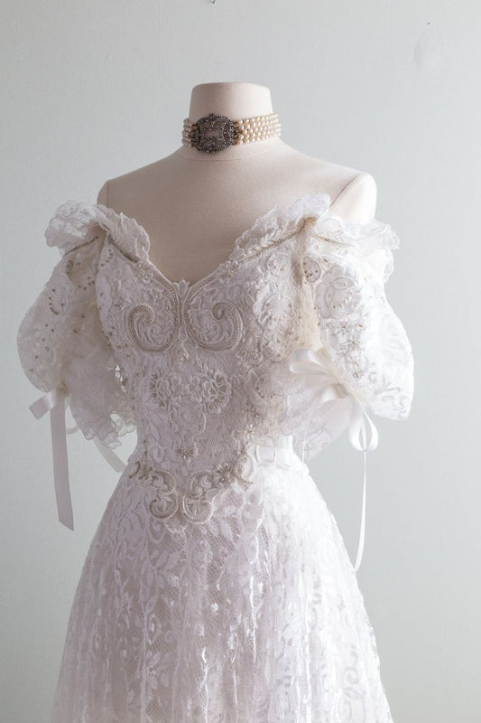 Elegant White A-line V-neck Short Sleeve Lace Floor-length Wedding Dress TP1841