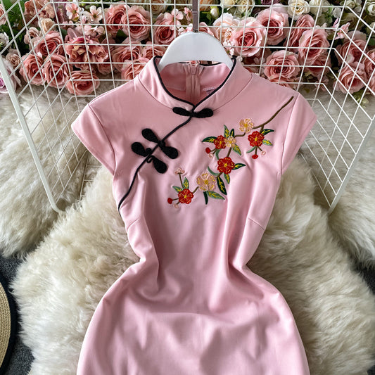 Cheongsam skirt retro stand collar buckle plum blossom embroidery 2754