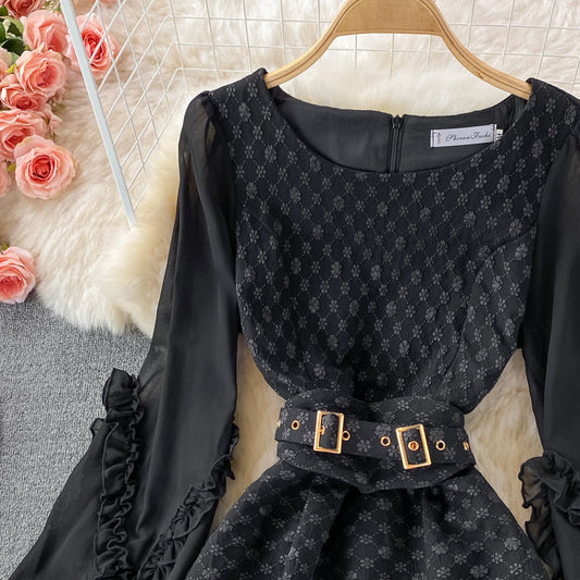 Round neck waist Ruffle Dress 3003