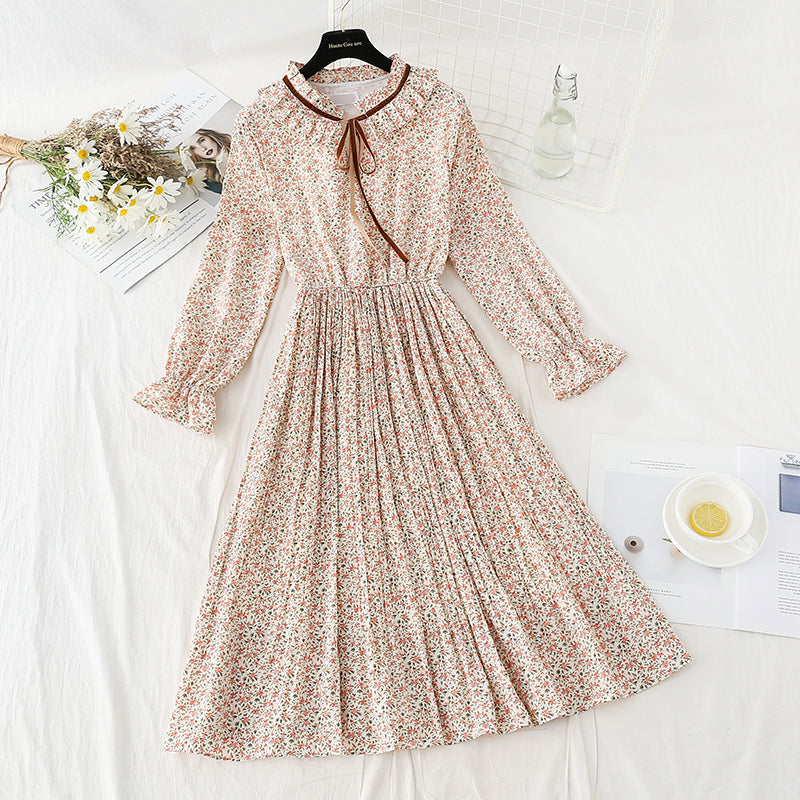 The new pleated lace up chiffon dress is too thin to the knee. Floral skirt 4804