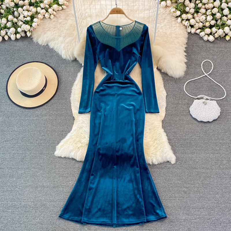 Long sleeve slim slim velvet fishtail buttock dress 3753