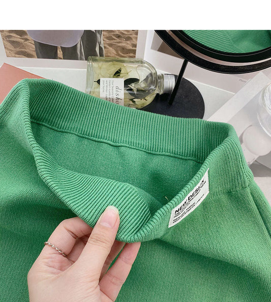 Korean version of A-line skirt with a high waist and a fork 5760