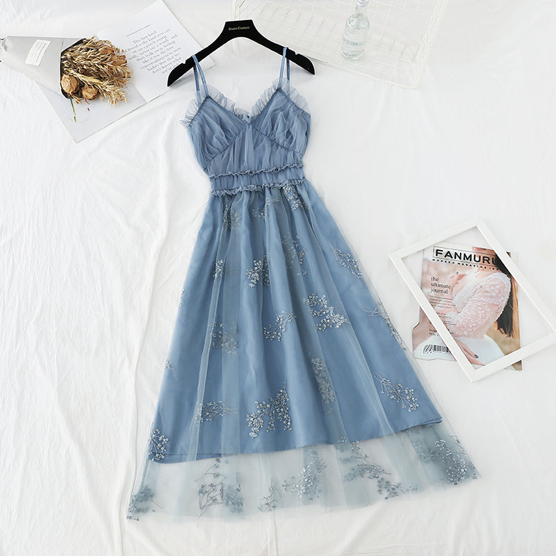 Gauze V-neck suspender skirt French retro temperament goddess 4120
