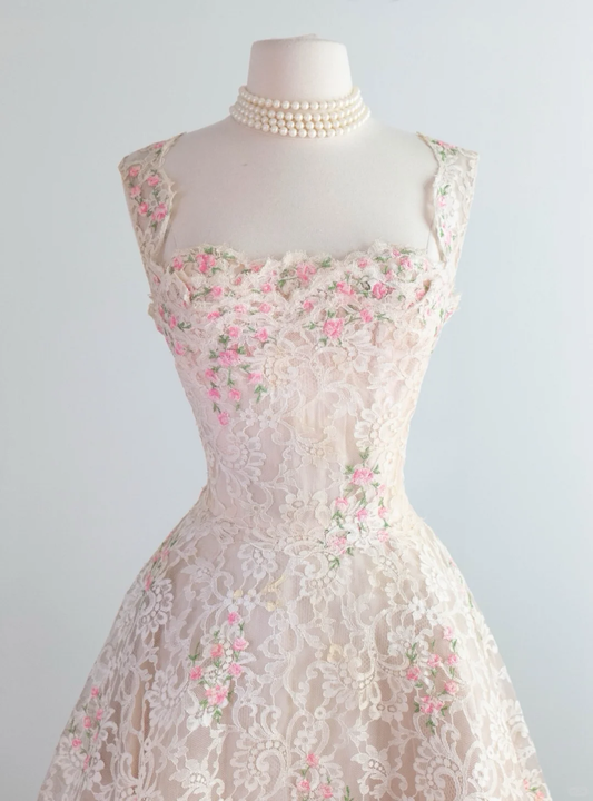 Retro Pink Floral Exquisite Embroidery Design A-Line Short Homecoming Dress Party Dress TP4195