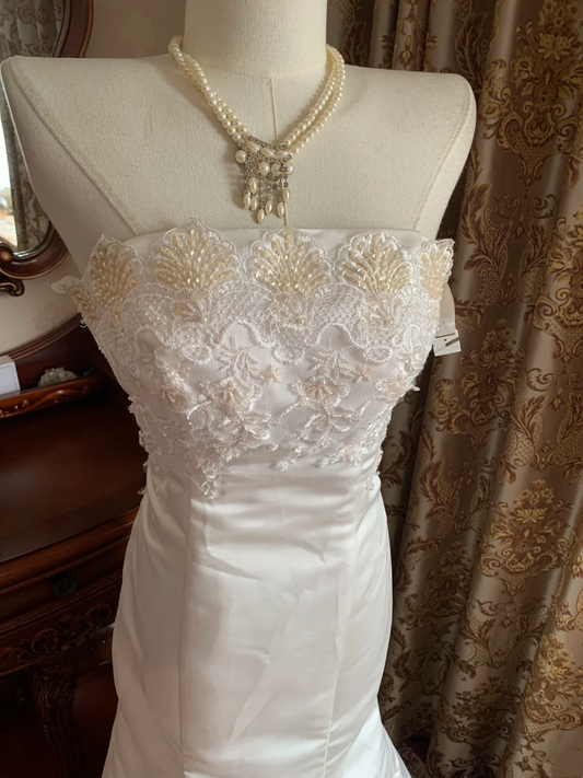 White Strapless Waist-Cinched Slim Mermaid Elegant Prom Dress, Graduation Gown, Wedding Dress gh7245