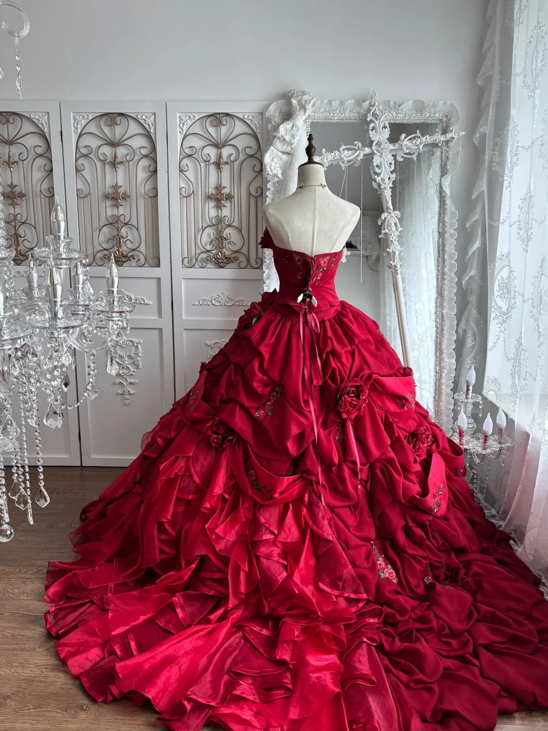 Red Strapless Gown with Fitted Waist and Puffy Skirt, Suitable for Prom, Evening Party and Wedding gh7358