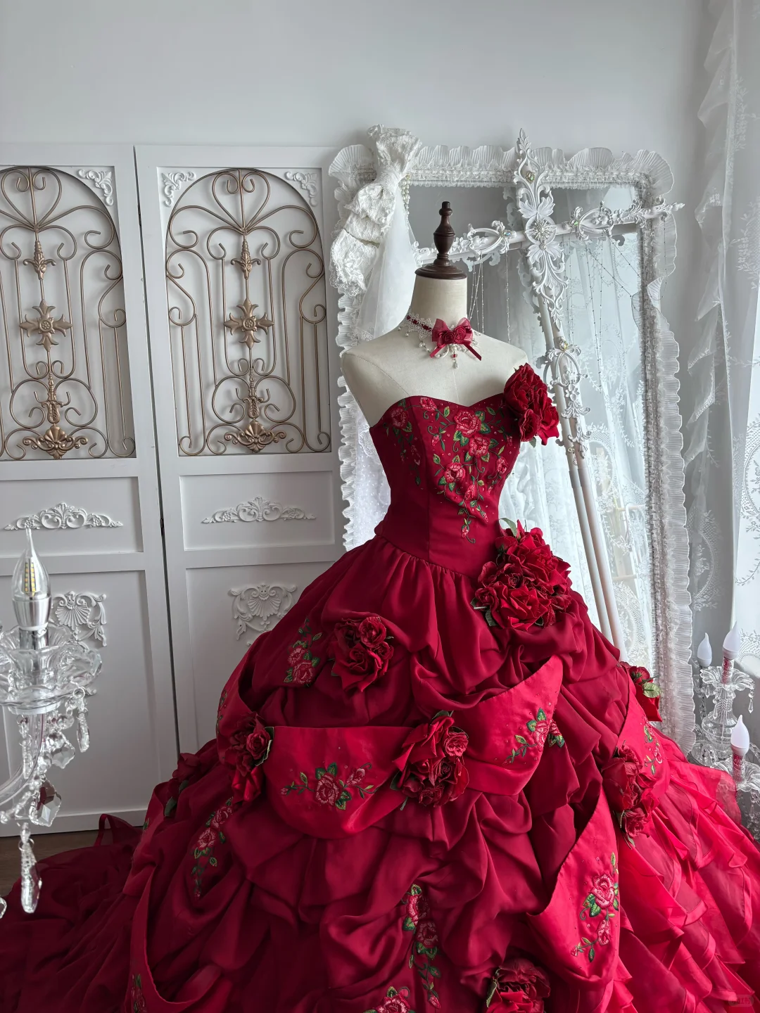 Red Strapless Gown with Fitted Waist and Puffy Skirt, Suitable for Prom, Evening Party and Wedding gh7358