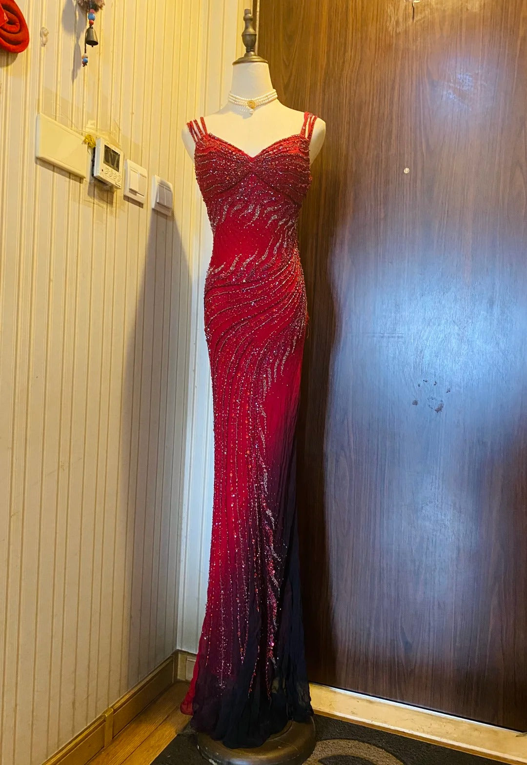 Retro Red And Black Gradient Mermaid V-neck Halter Top Beaded Chiffon Long Prom Dress Evening Dress P4177