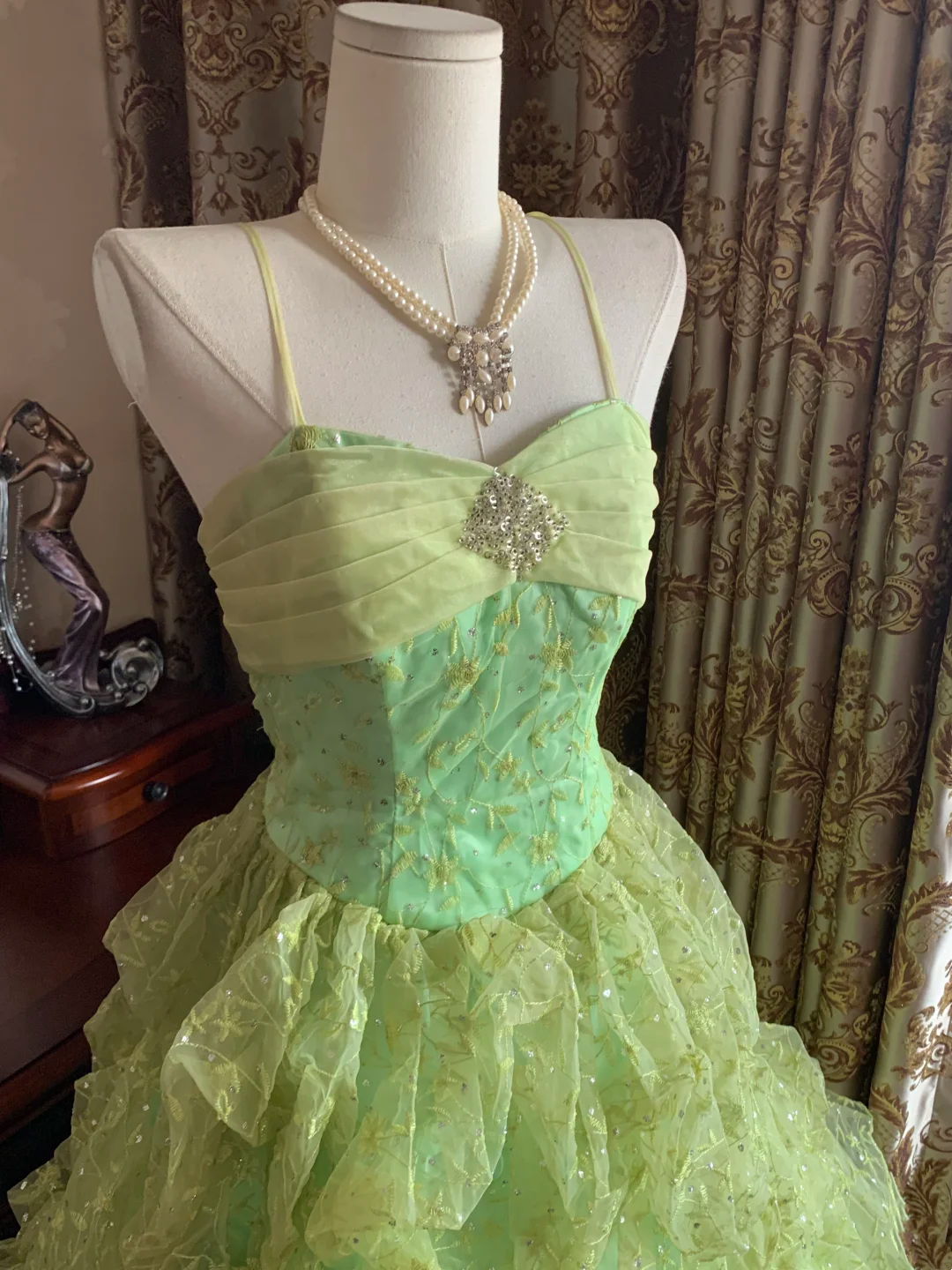 Fresh Green Spaghetti Strap Waist-Cinched Voluminous Skirt Prom Dress, Birthday Ball Gown, Evening Party Gown gh7280