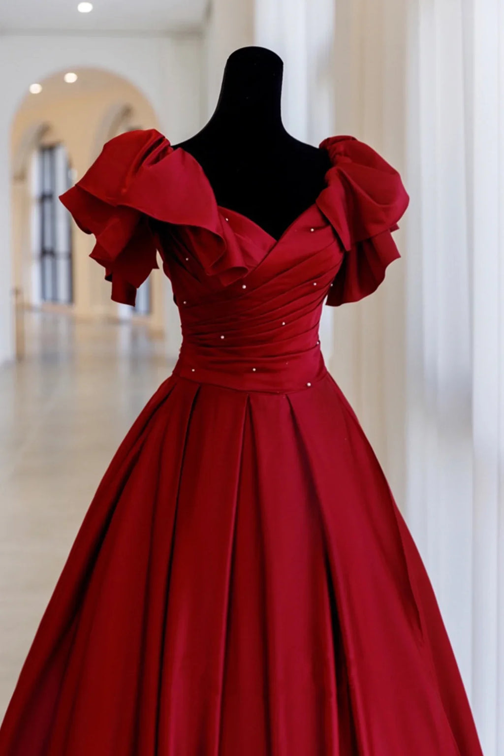 Gorgeous Burgundy V-neck Satin Puffy Sleeves Beading Sweet 16 Quinceanera A-Line Evening Dress Ball Gown TP4332