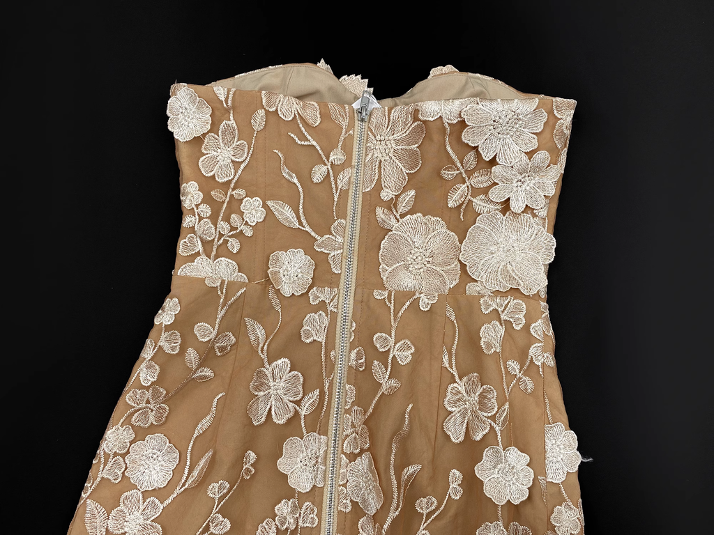 Simple 3D Floral Strapless Design A-line Tulle Women Dress TP3875