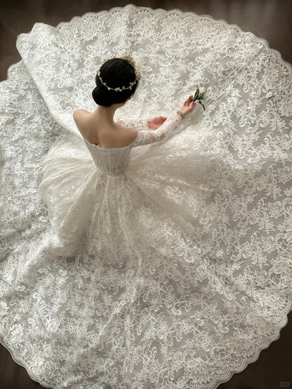 Elegant White Off-shoulder Lace Mesh Ball Gown Wedding Dress P4029