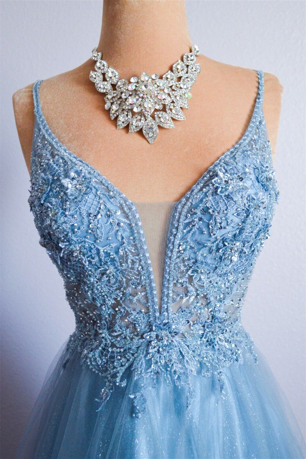 Sparkly A-Line Spaghetti Straps Appliques Party Prom Dress