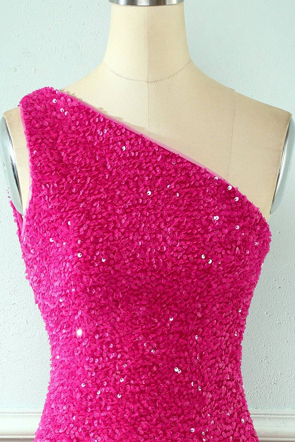 Sheath One Shoulder Straps Back Sequins Mini Homecoming Dress