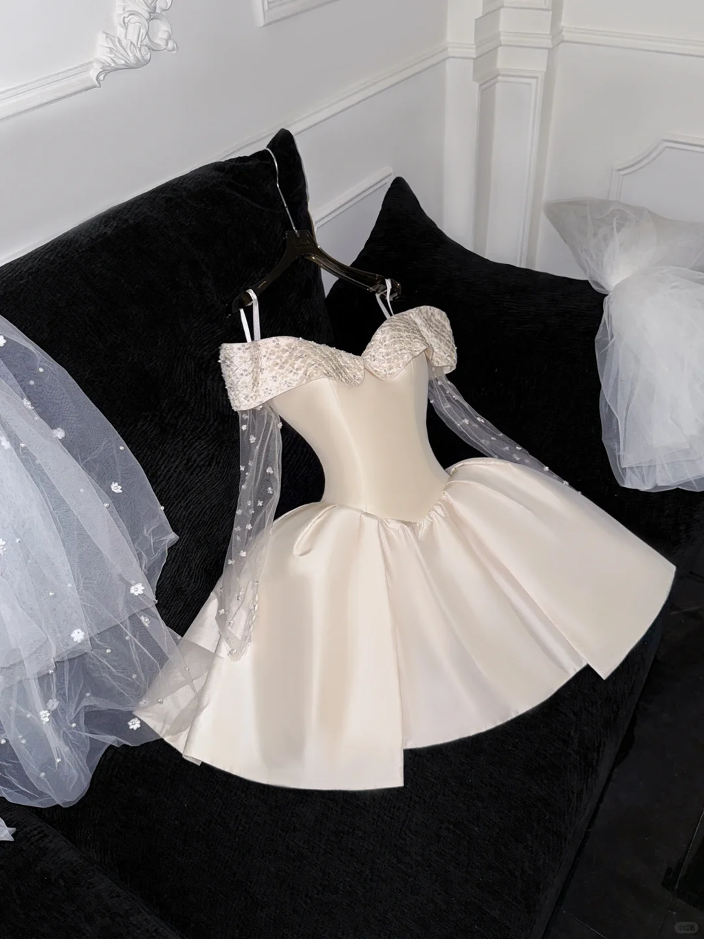 Elegant Ivory Off-the-shoulder Simple Design A-Line Satin Short Homecoming Dress Party Dress TP4192