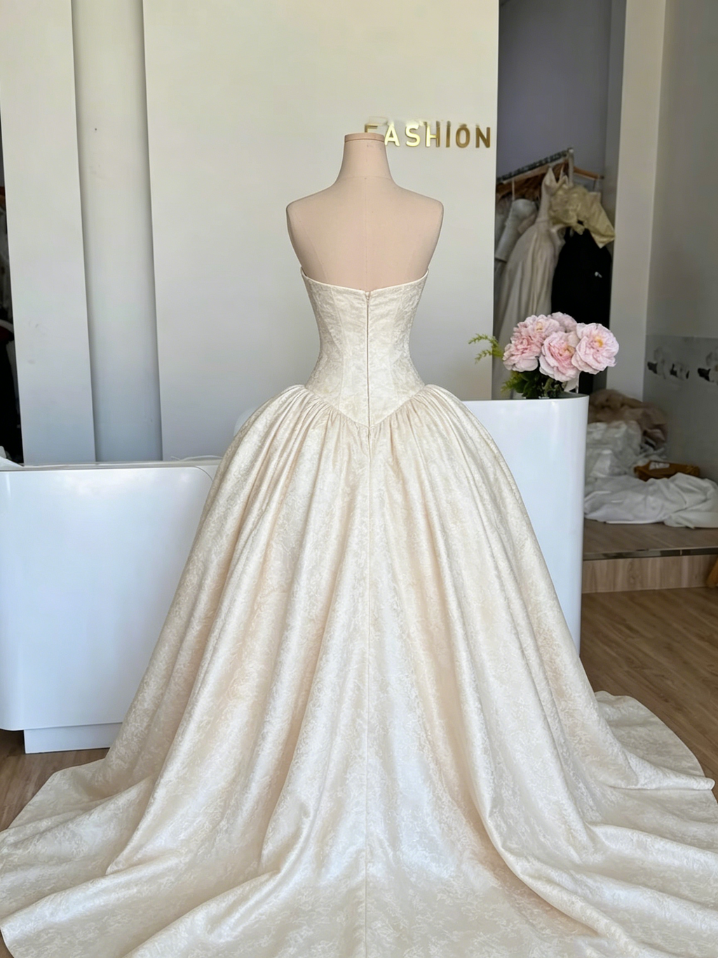 Elegant Champagne Strapless Jacquard Satin A-Line Wedding Dress TP5925