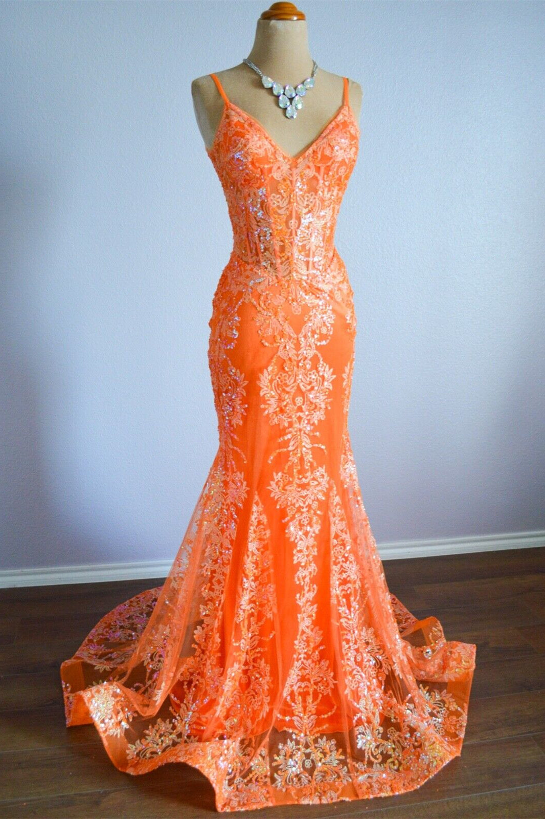 V-Neck Open Back Mermaid Lace Prom Party Dress