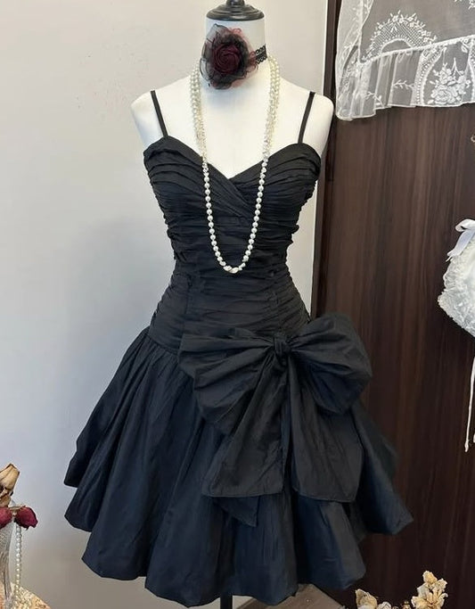 Charming Homecoming Dress A Line Black Spaghetti Straps Pleated Back to School Outfits Short Birthday Dress    P4934