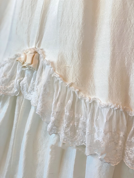 White Vintage Short Sleeve Court Style Flared Evening Gown gh7136