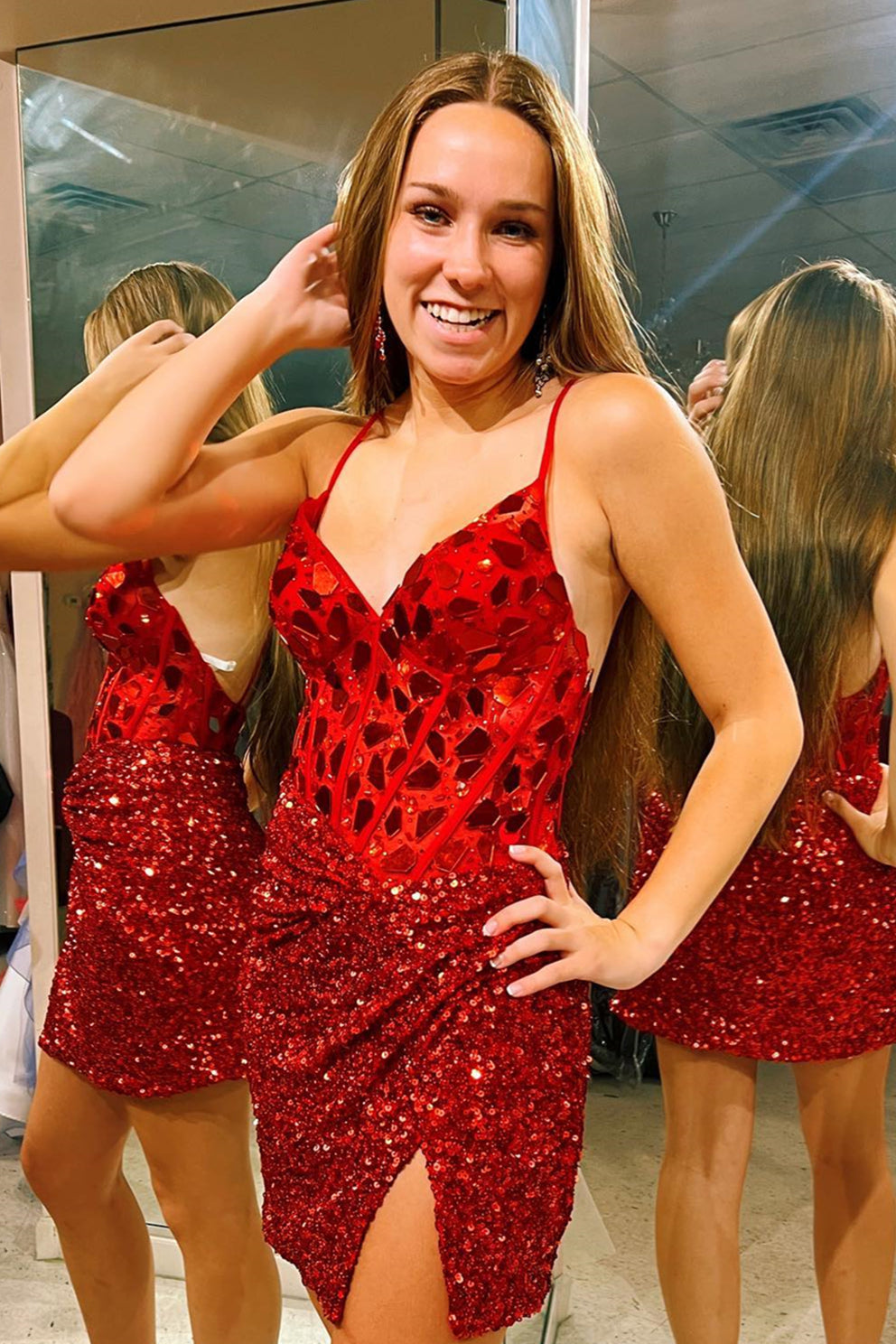Red Mirror-Cut Sequins Sheath V Neck Cocktail Homecoming Dress