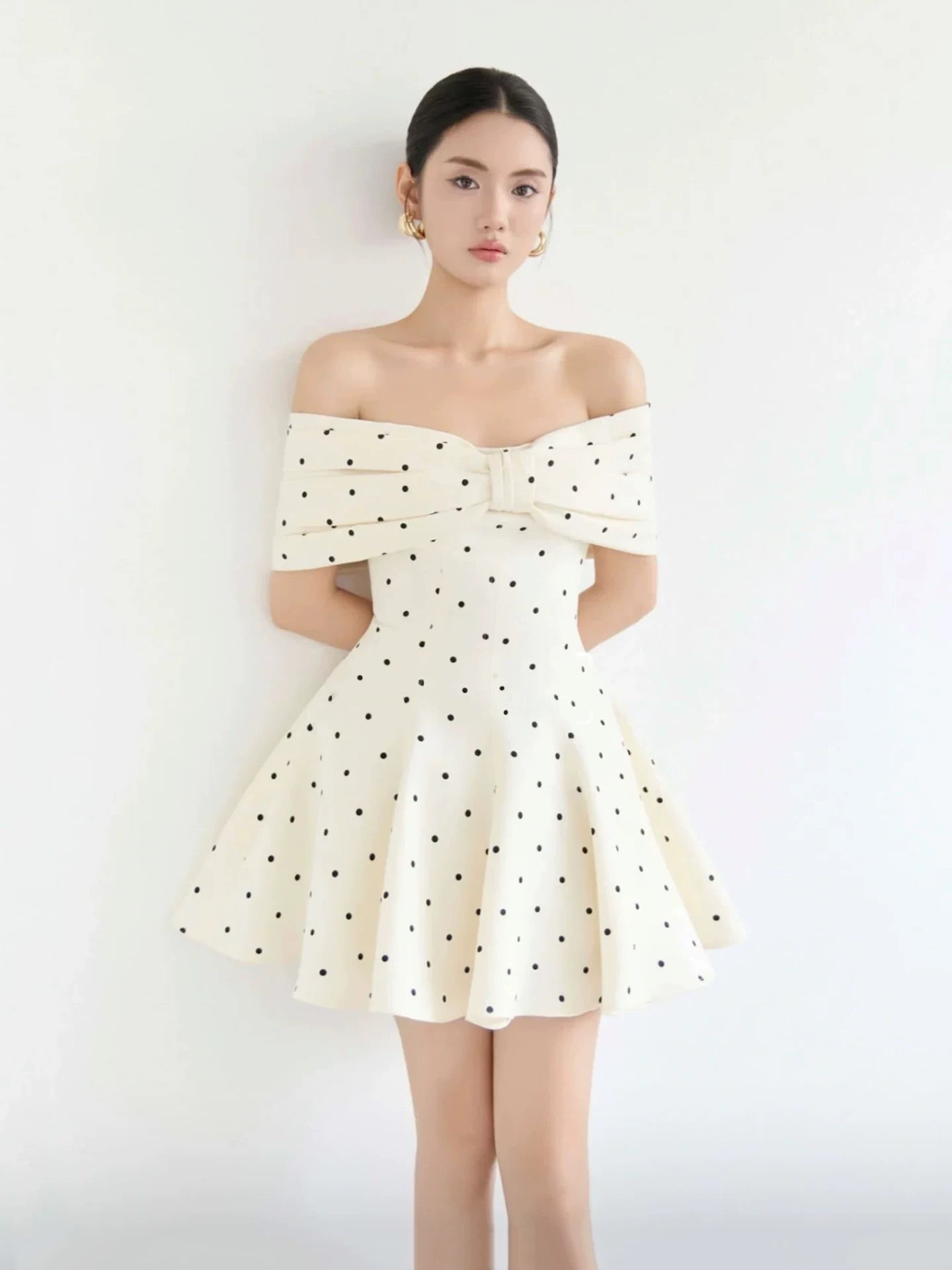 Sweet One-shoulder Bow Satin Polka Dot Puffy Birthday Skirt Homecoming Dress P3961