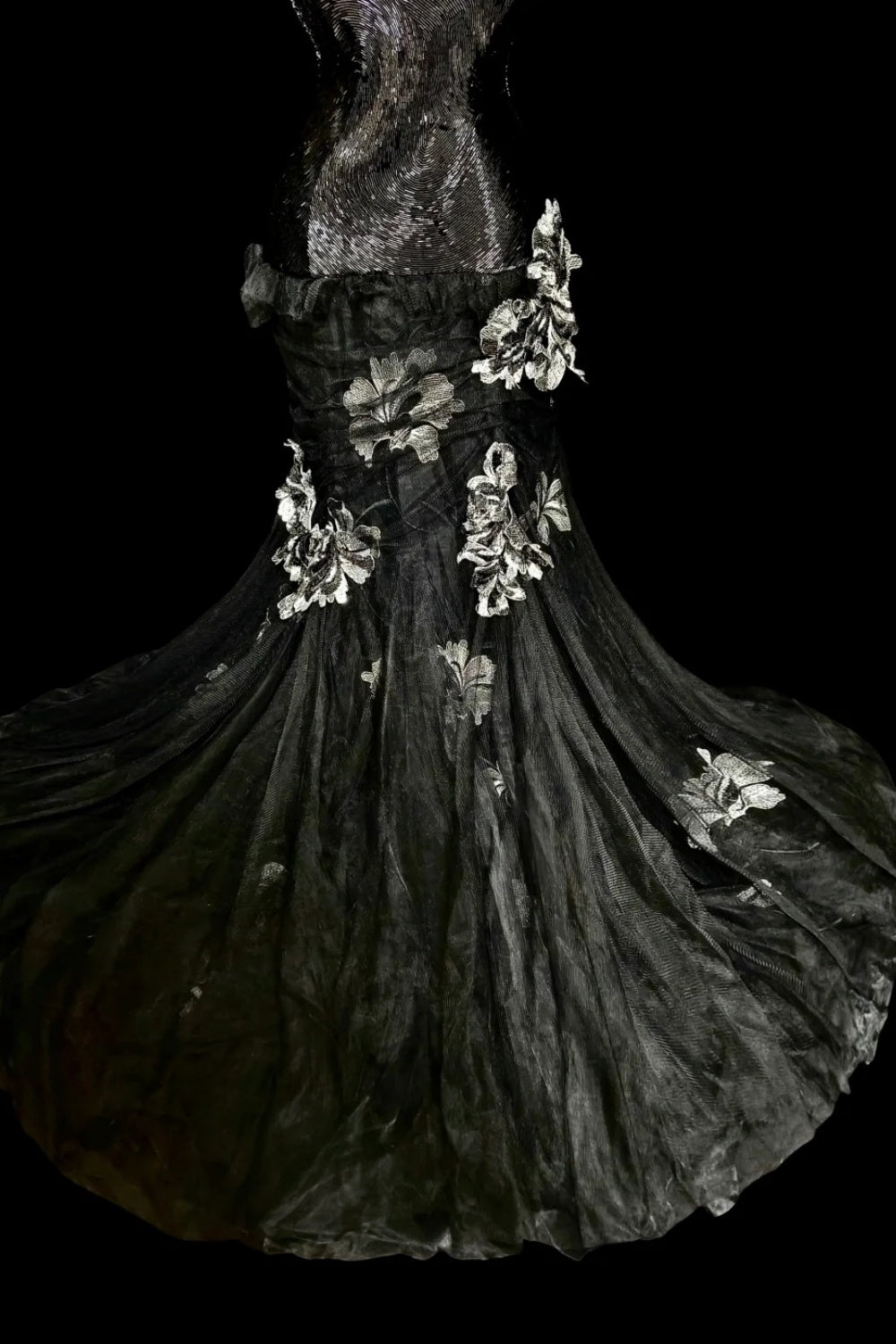 girlhomeshops-Evening dress Black mermaid-inspired floral gown, uniquely elegant dark mermaid long tulle ball gown/evening dress. gh6138