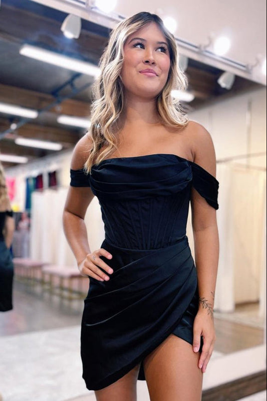 Black Off-the-Shoulder Strapless Sheath Homecoming Dress