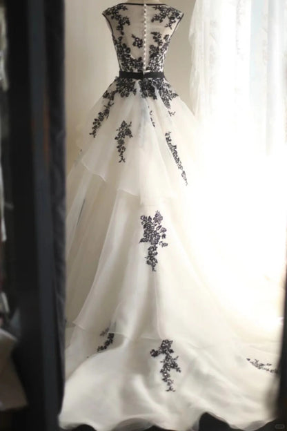 Black Swan Lace Floral Long Tulle Princess Ball Gown Evening Gown Wedding Dress gh4324