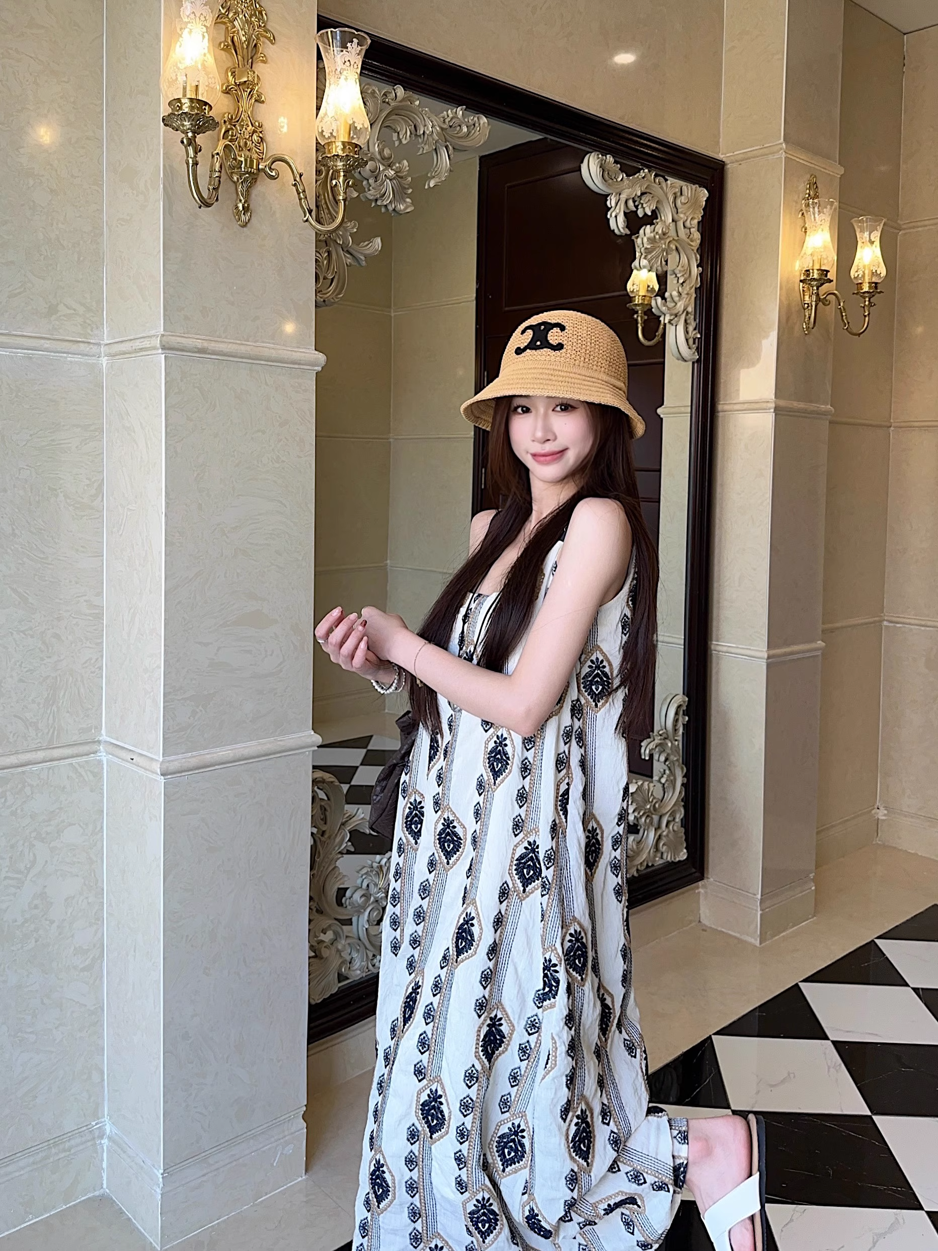 New Fashion Floral Loose-fitting Design Beach Holiday A-line Spaghetti Strap Dress TP3374