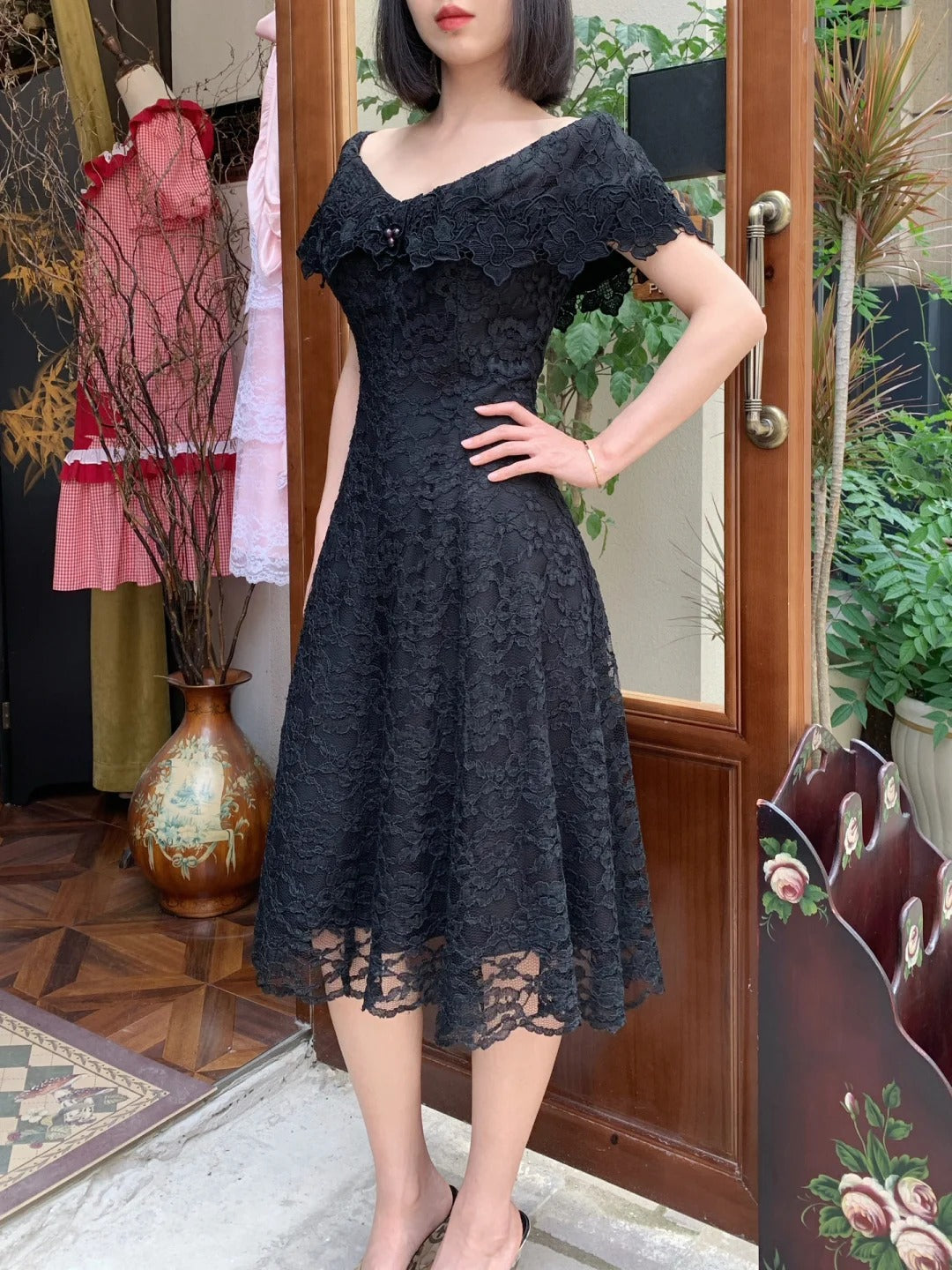 Vintage Black V-Neck A-Line Lace Prom Dress Evening Dress P4823