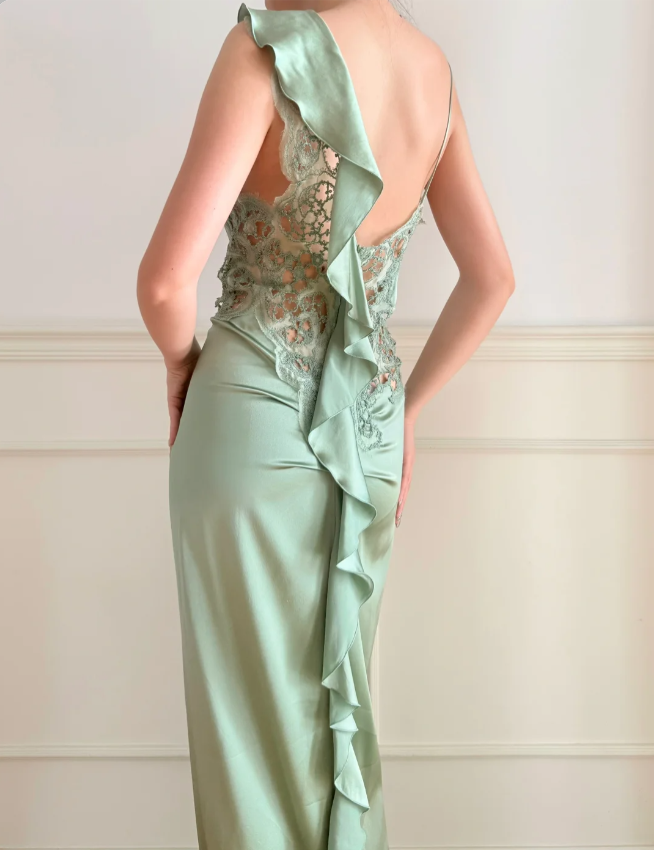 Elegant Green V-Neck Mermaid Ruffle Cutout Lace Satin Long Prom Dress Evening Dress P4881