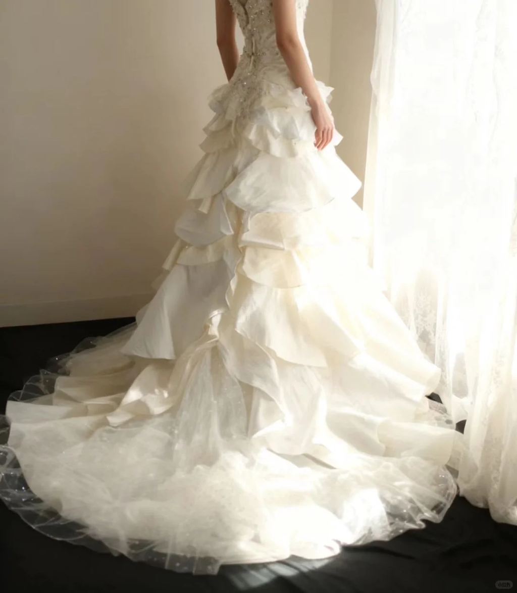Glamorous Ivory Mermaid Halter-Neck Bridal Gown Feather Sparkle Train Wedding Dress TP5645