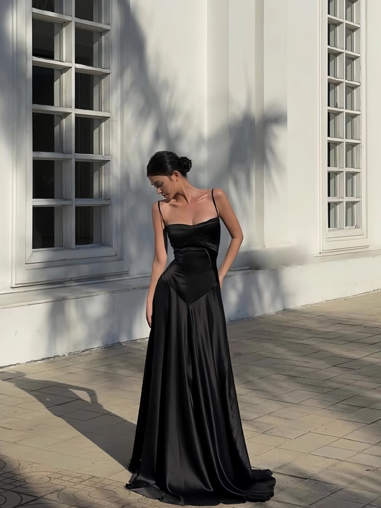 Chic Black Satin Lace-up Sheath Evening Gown Spaghetti Strap Party Dress Long Formal Dress TP4921