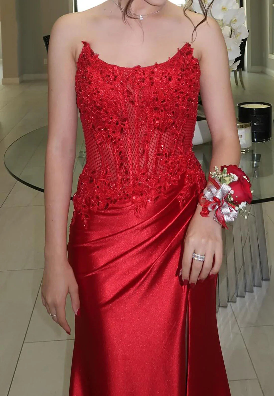 Bateau Strapless Lace Appliques Satin Party Prom Dress