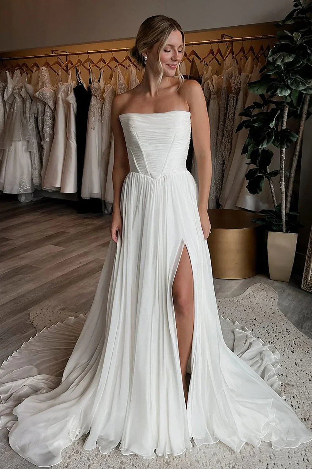 Casual A-Line Strapless Empire Chiffon Summer Wedding Dress
