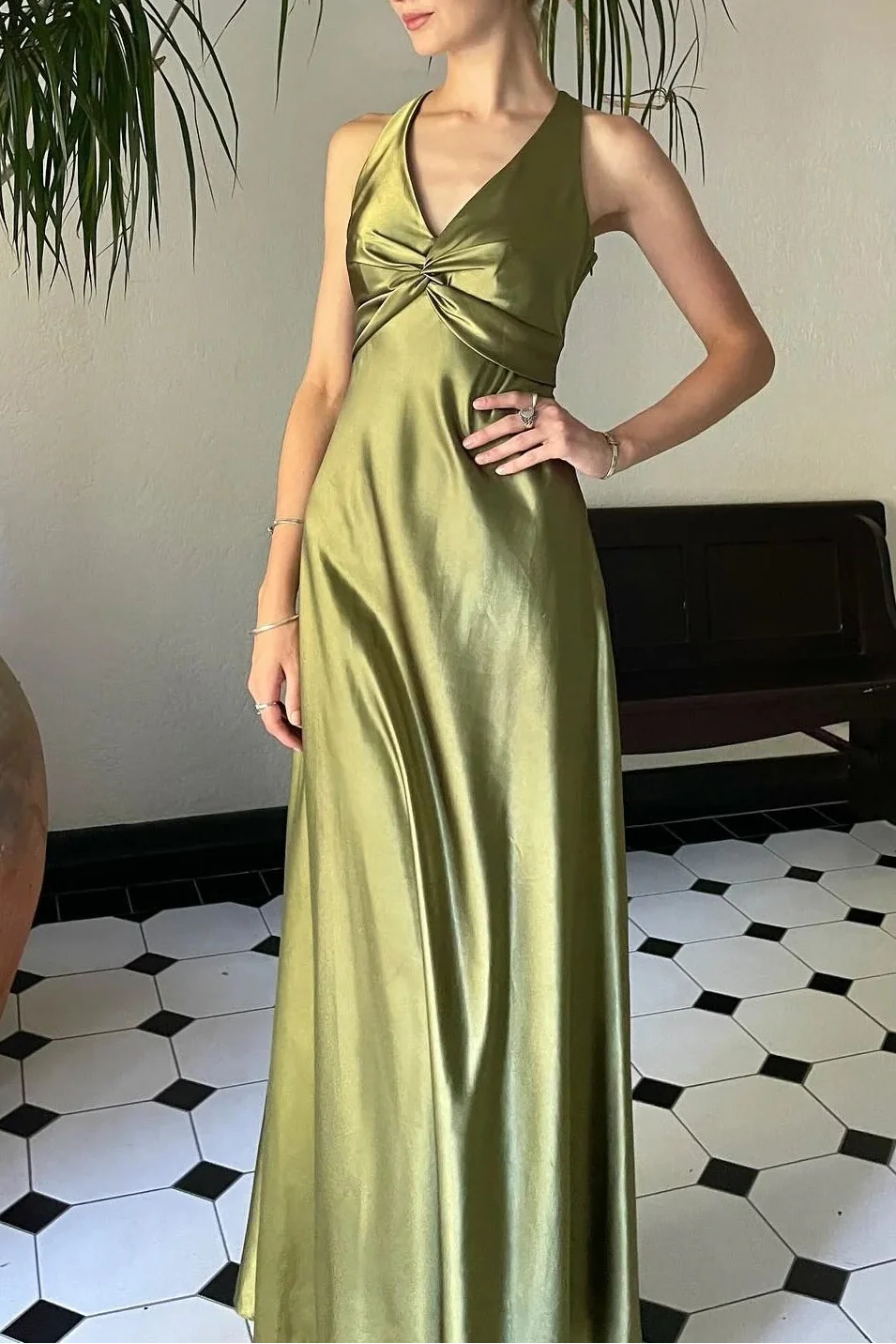 Casual Halter Satin A-Line V-Neck Lace Up Party Prom Dress