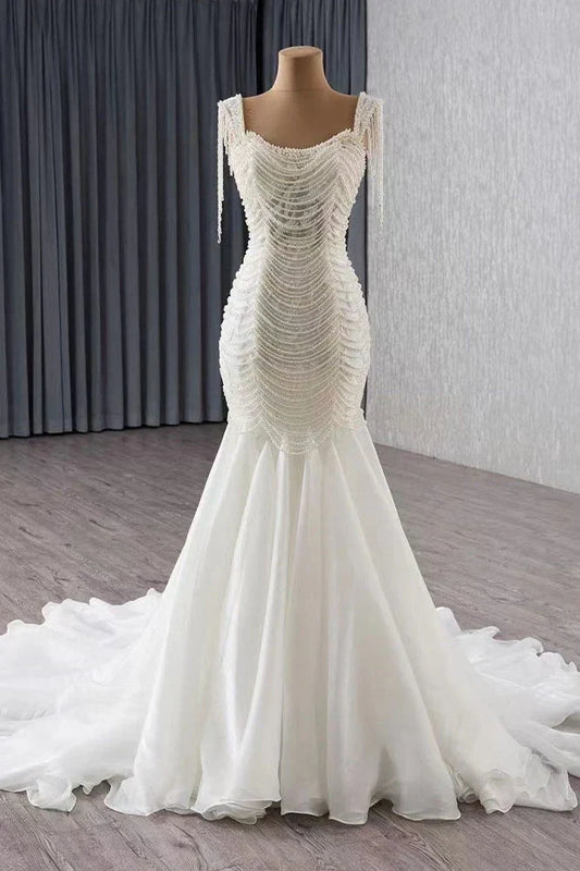 Chic Mermaid Bateau Pearl Wedding Dress With Train