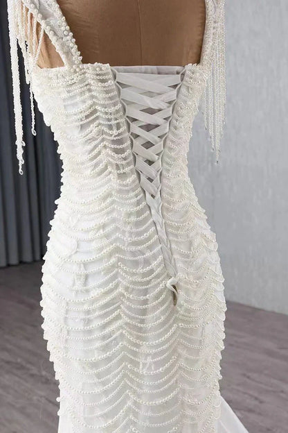 Chic Mermaid Bateau Pearl Wedding Dress With Train