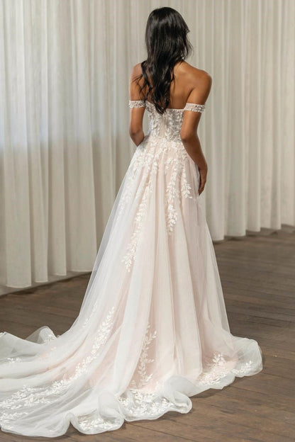 Chic Tulle A-Line Empire Off-Shoulder Lace Appliques Wedding Dress