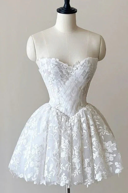 Cute Lace A-Line Empire Sweetheart Strapless Homecoming Dress