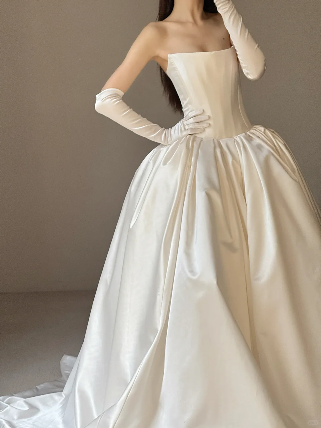 Beautiful Ball Gown Strapless White Satin Long Wedding Dress