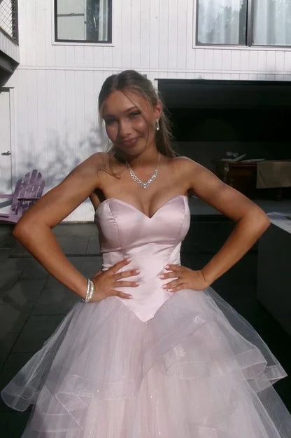 Elegant Sweetheart Sleeveless Tiered Tulle Party Prom Dress
