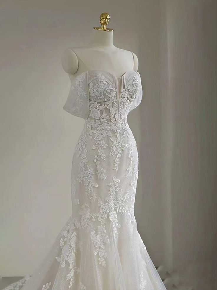 Classy Mermaid Off The Shoulder White Tulle Applique Long Wedding Dress GG2967