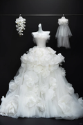 Dreamy Ball Gown Strapless White Chiffon Tulle Long Wedding Dress GG2997